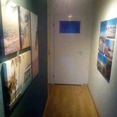 Het Dobbertje, Houten Дом отдыха Sint Maartensvlotbrug