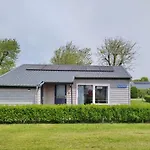 بيت للعطل Het Dobbertje, Houten