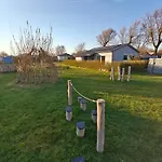 بيت للعطل Het Dobbertje, Houten