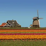 Het Dobbertje, Houten بيت للعطل