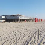 Het Dobbertje, Houten بيت للعطل